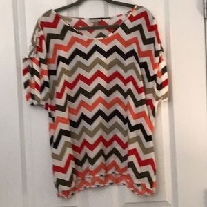 Chevron short sleeve shirt size women’s 1x
